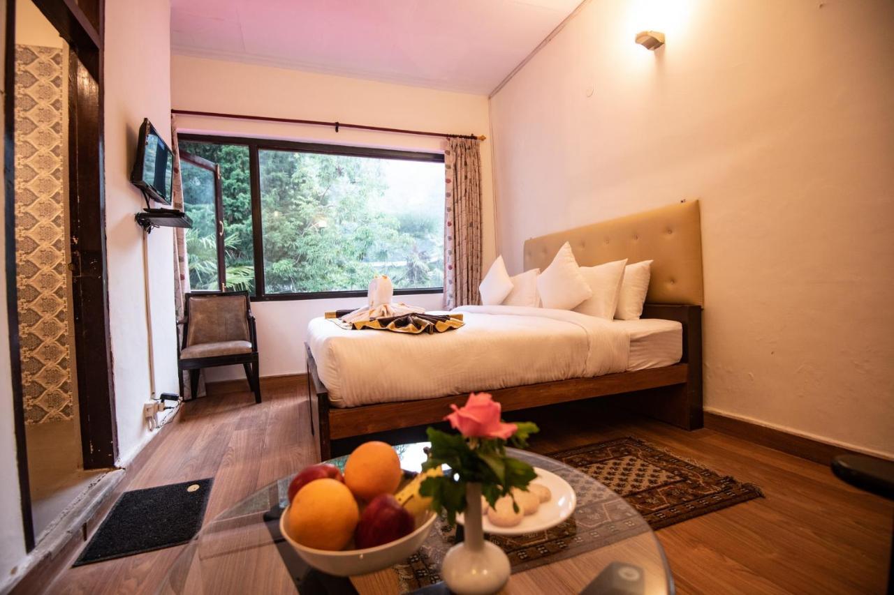 Langdale Manor Hotel Nainital Ngoại thất bức ảnh