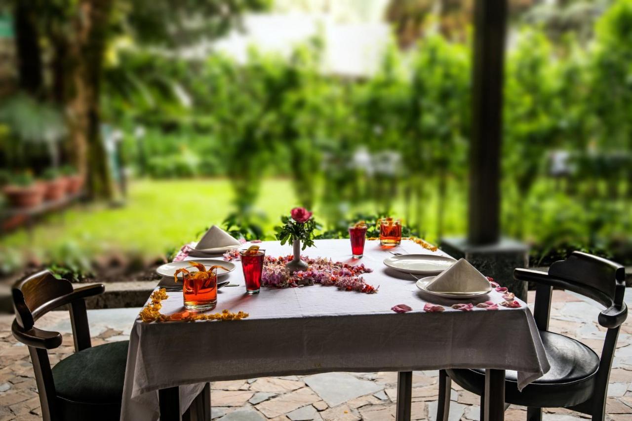 Langdale Manor Hotel Nainital Ngoại thất bức ảnh